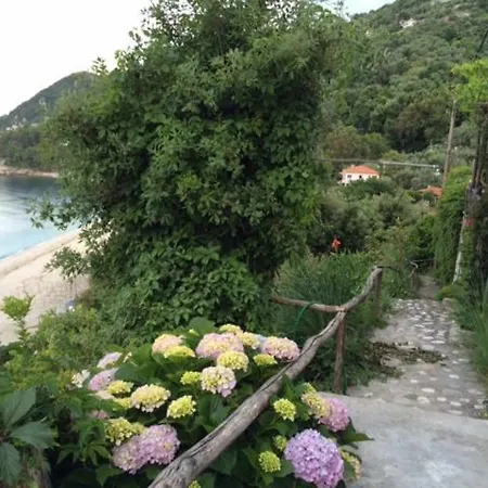 Ferienhaus About View Agios Ioannis Papa Nero